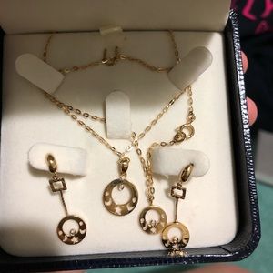 ‼️SOLD‼️18K NWOT gold jewelry set